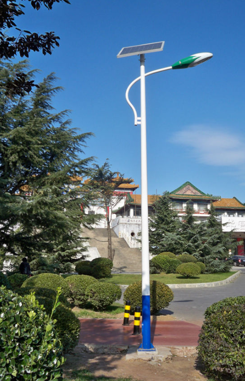 道路太陽能路燈你知道怎么選擇瓦數(shù)嗎？